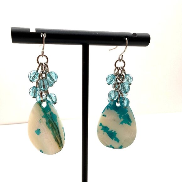 Turquoise & White Shell Dangle Earrings With Blue Beaded Accents Lightweight & C - Picture 2 of 8